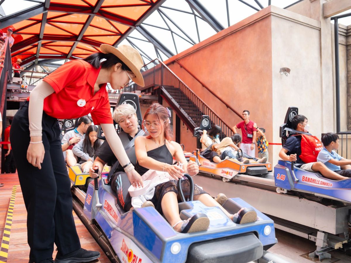 Trải nghiệm nhiều trò chơi tại Sun World Bà Nà Hills