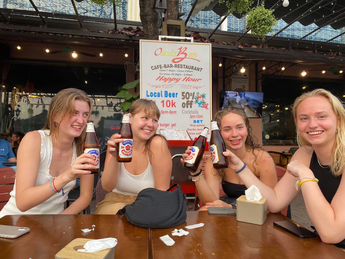 Oasis Bar Cat Ba has many creative drinks.