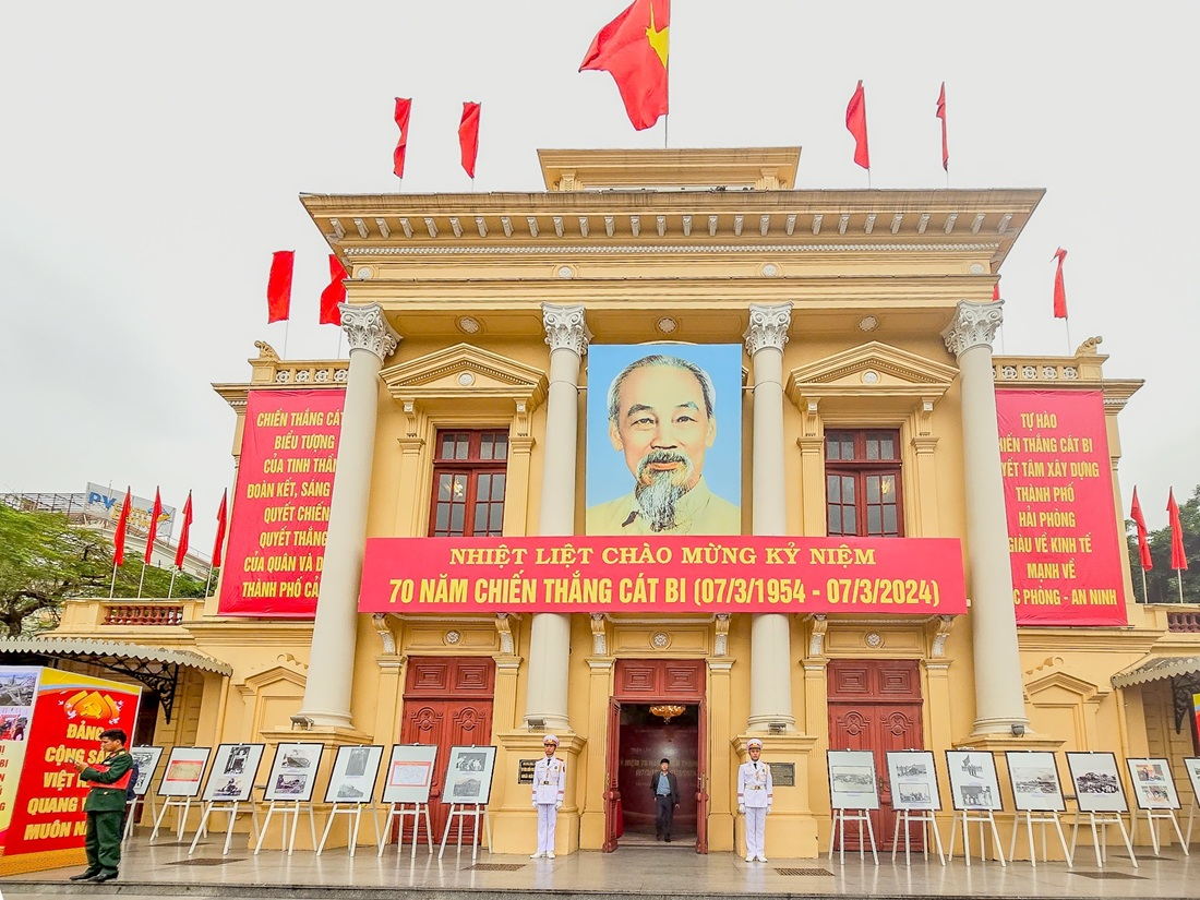 Hai Phong Grand Theatre stands majestically in the heart of the city.