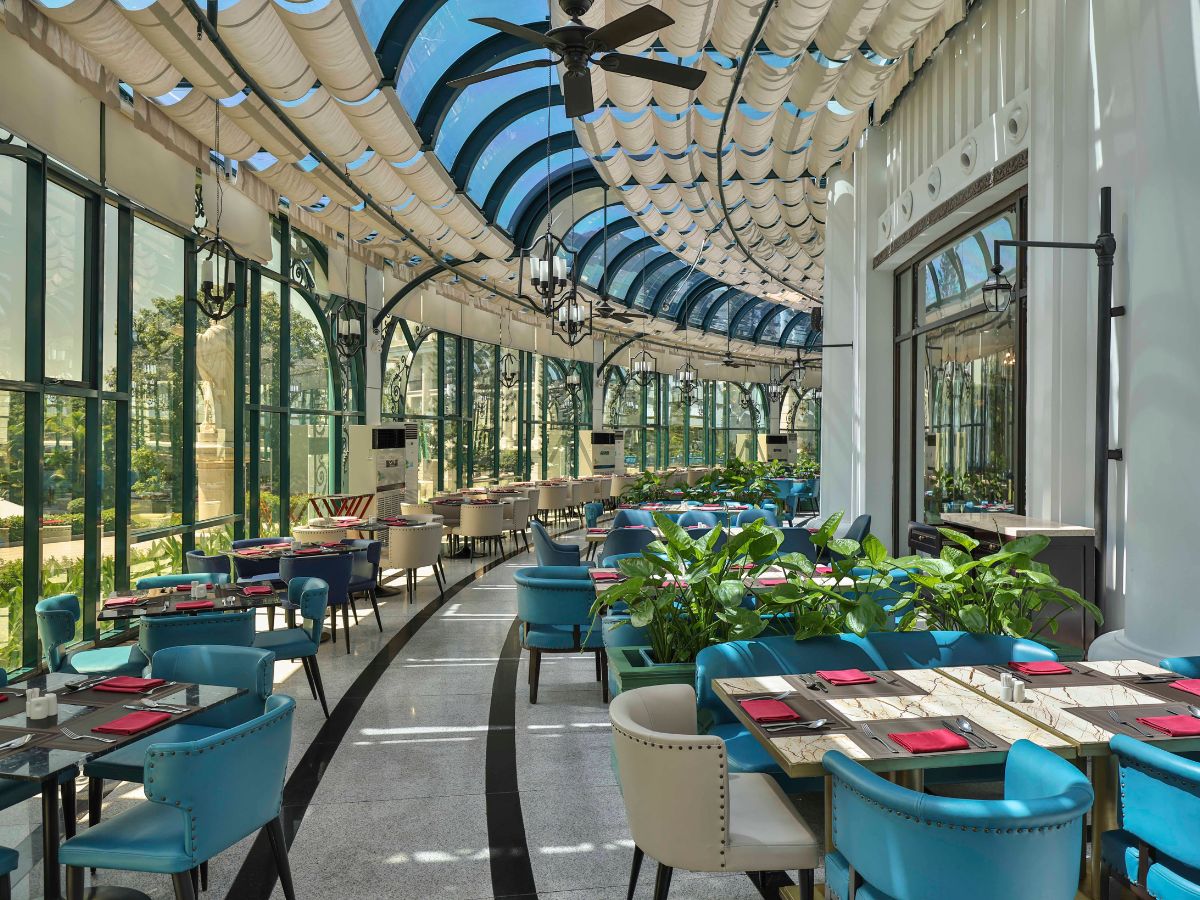 Restaurants on Vu Yen Island (Hai Phong) are luxurious and sophisticated.