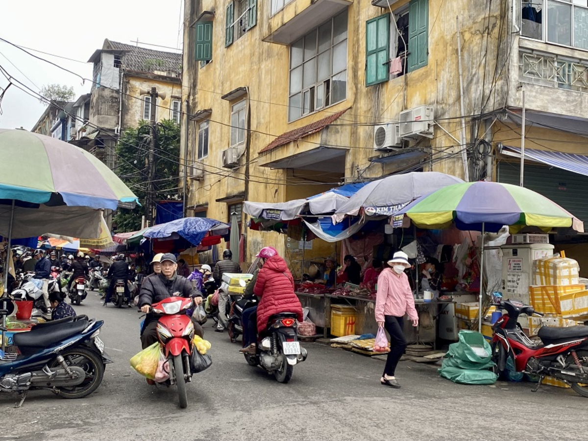 Đường đến chợ rộng rãi, thuận tiện di chuyển