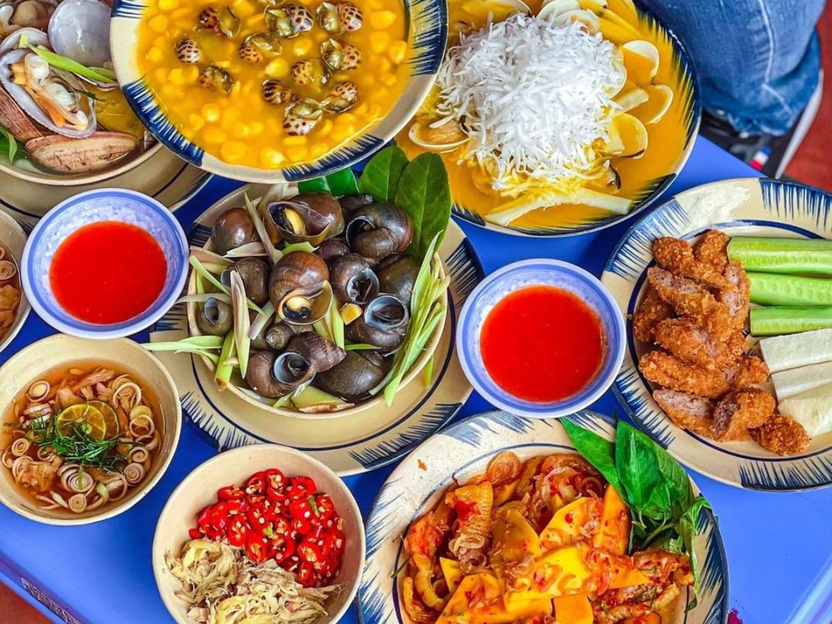 Thưởng thức các món ốc hấp dẫn tại Hải Phòng.