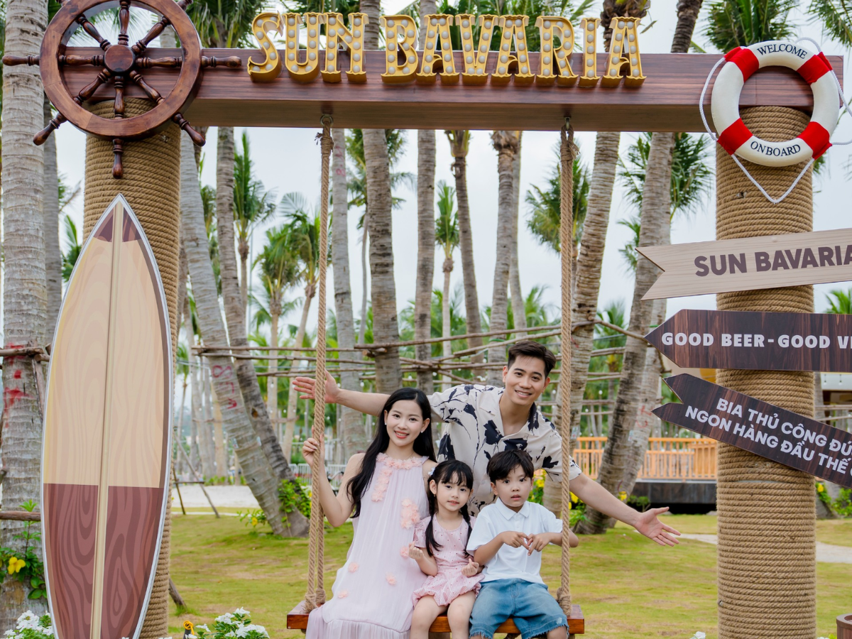 Sun Bavaria Cat Ba là tổ hợp nhà hàng bia thủ công nằm ngay khu vực trung tâm VUI-Fest.