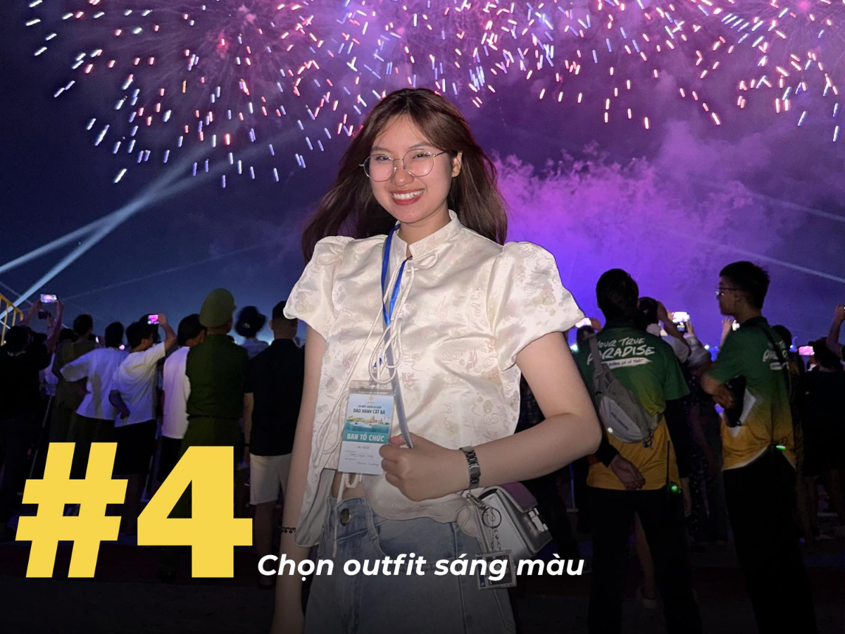 Nếu yêu thích chụp ảnh, hãy lựa chọn vị trí có góc nhìn hướng biển kết hợp ánh sáng sân khấu.
