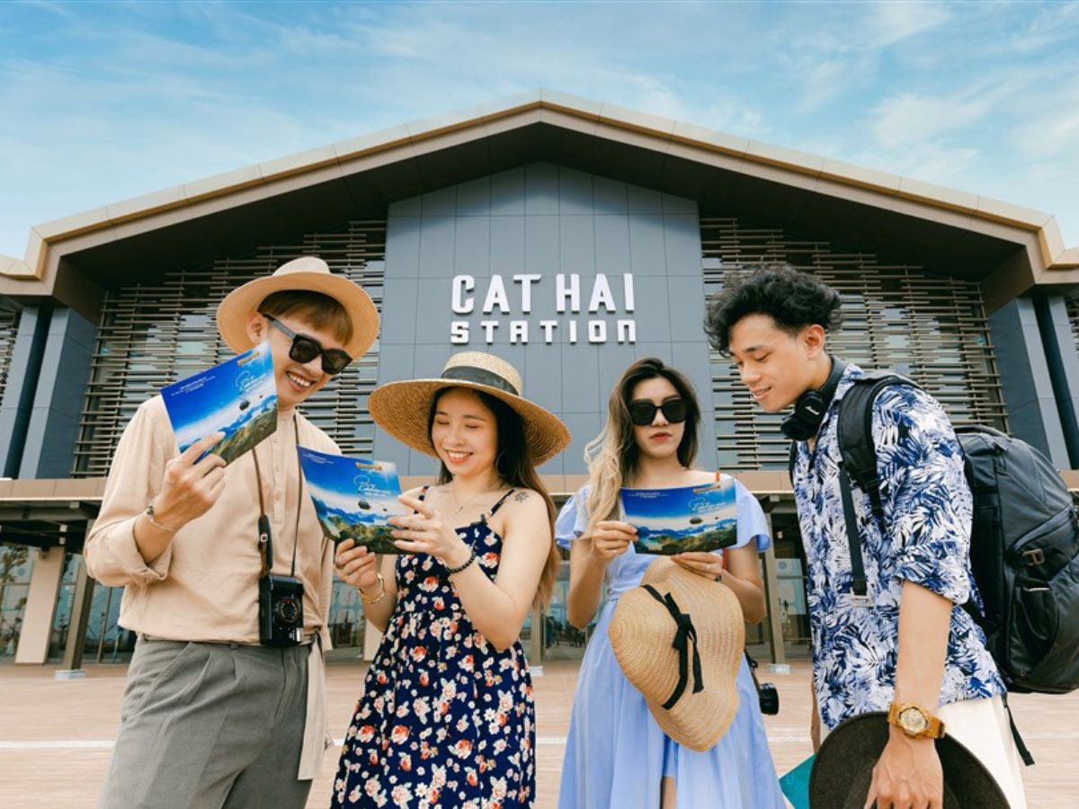 Lên lịch trình đạp xe ở làng Việt Hải chi tiết khi đến Cát Bà.