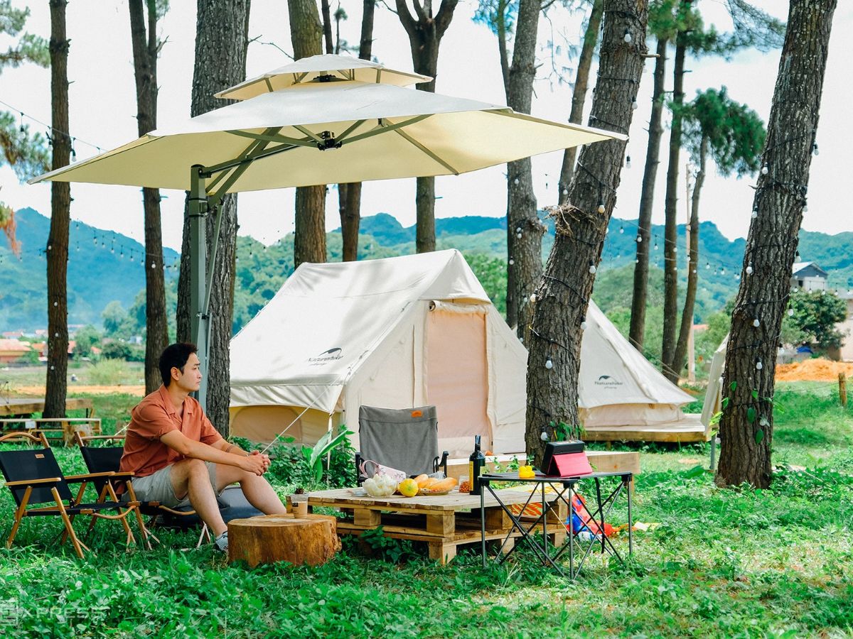 Các địa điểm cắm trại Cát Bà mùa hè hấp dẫn du khách.