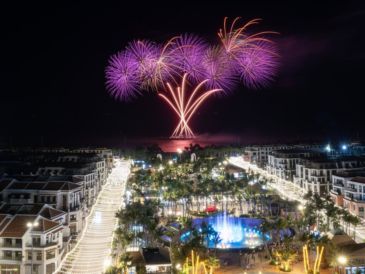 VUI-Fest Cat Ba là mô hình chợ đêm xanh bên biển đầu tiên tại đảo Cát Bà.