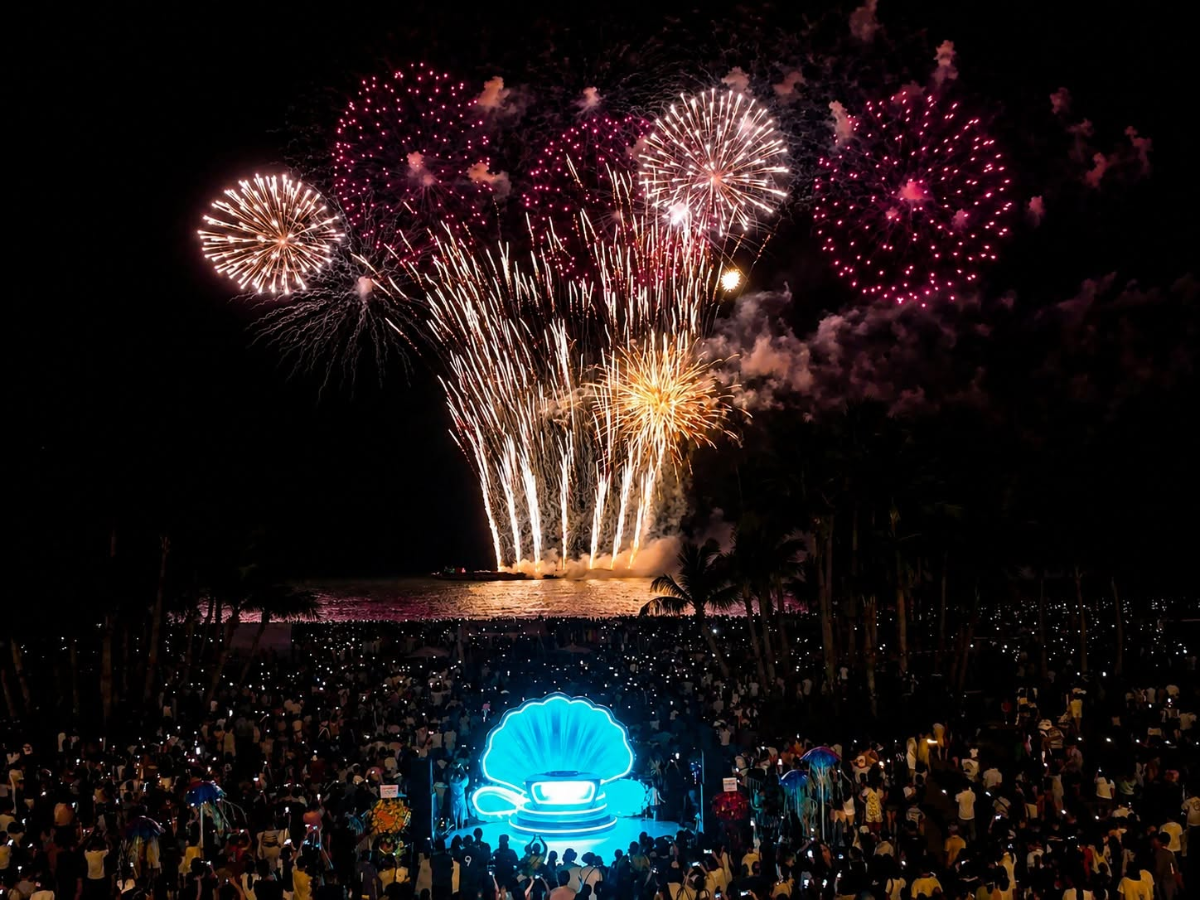 VUI-Fest Cat Ba đang trở thành một trong những sự kiện được nhiều du khách quan tâm nhờ không gian ven biển hiện đại, đa dạng hoạt động.