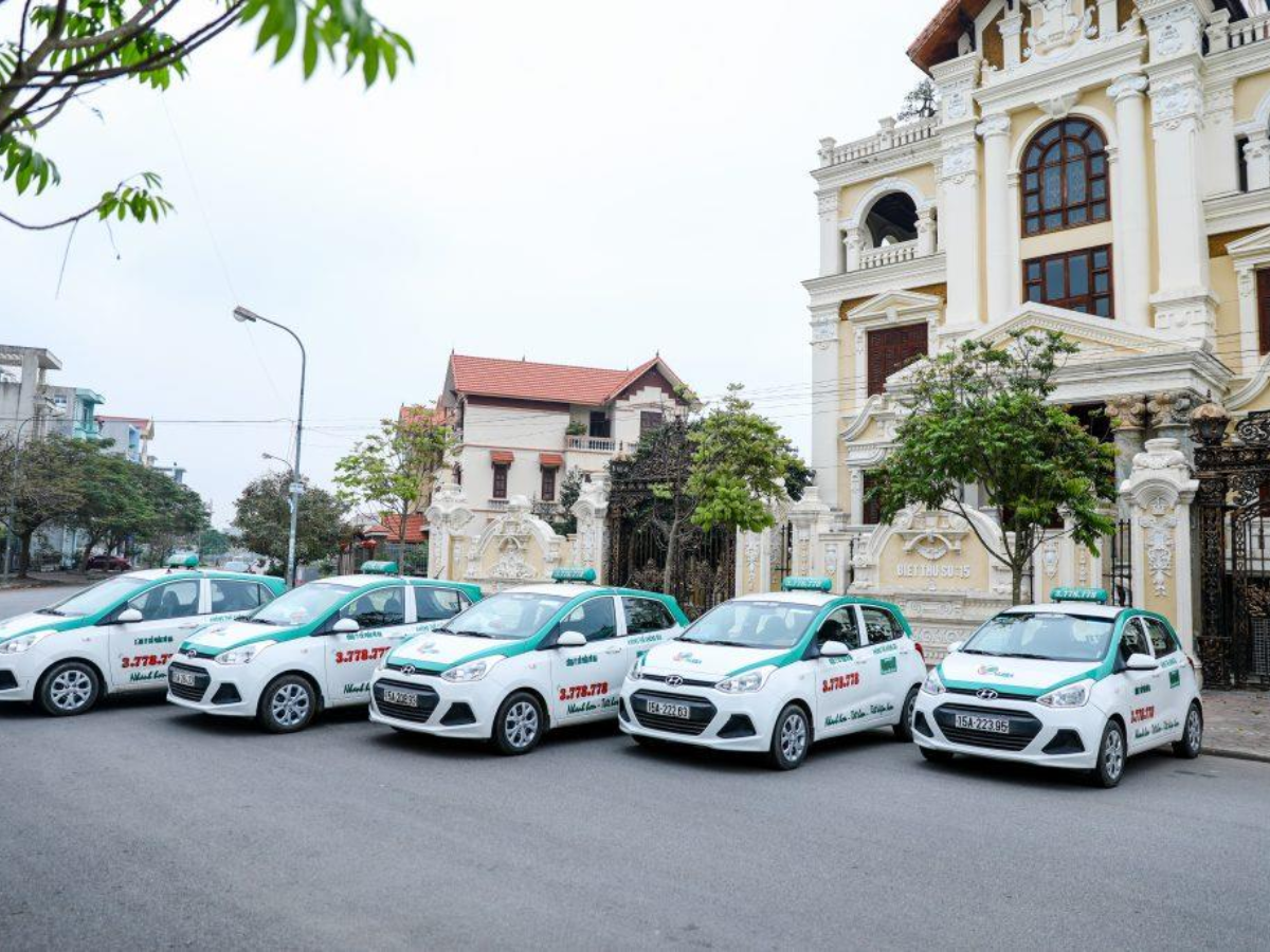 Taxi Vũ Gia có đội ngũ nhân viên phục phụ nhiệt tình