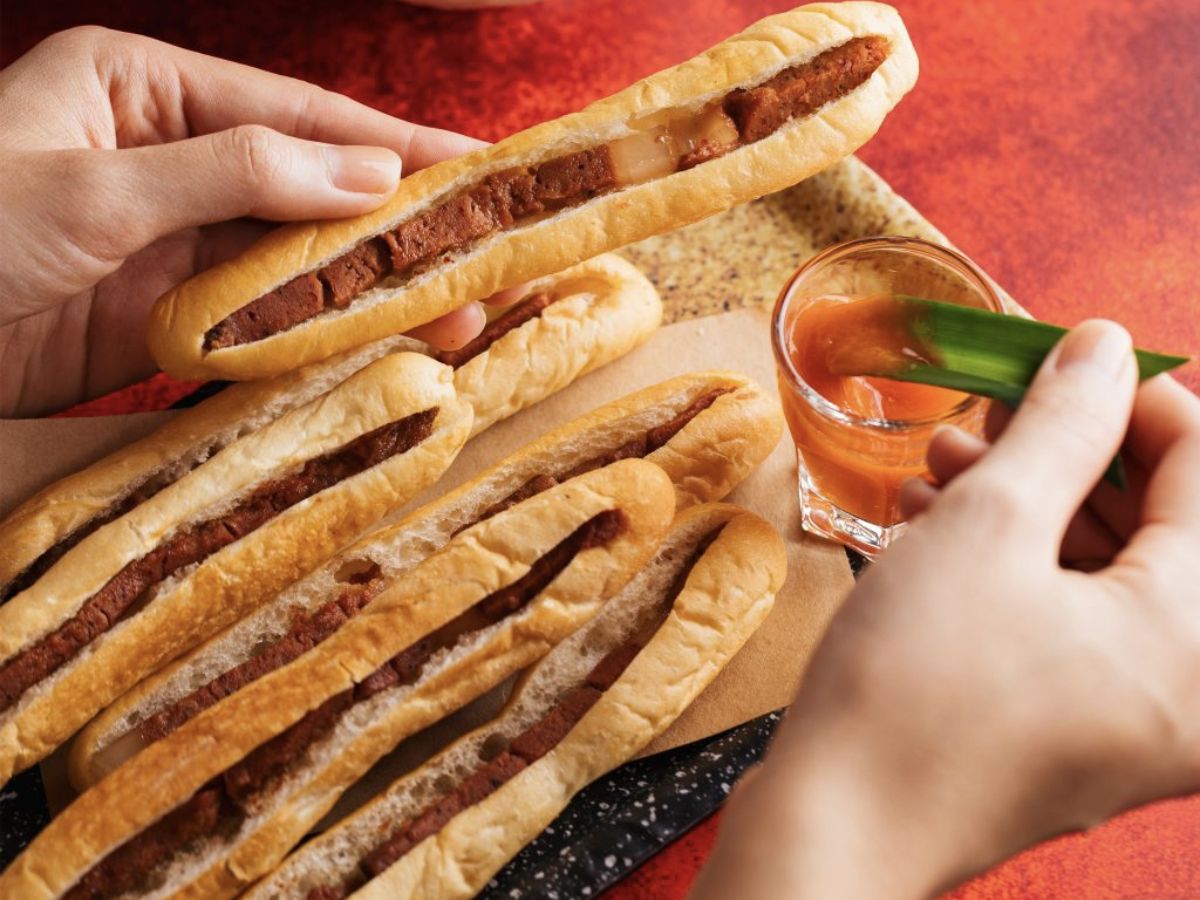 Bánh mì que Hải Phòng là đặc sản không nên bỏ lỡ nơi đất Cảng