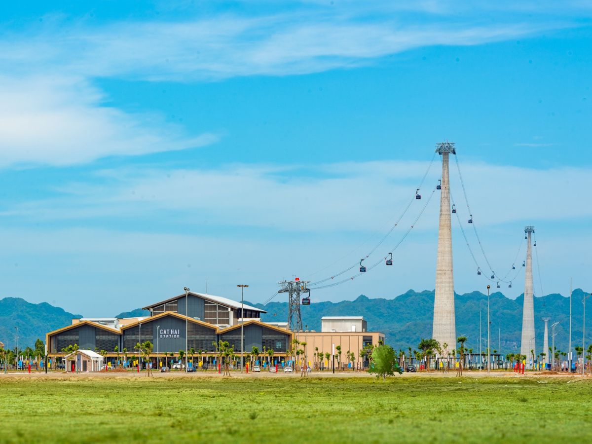 Cáp treo Sun World Cat Ba - Phù Long là lựa chọn mới mẻ cho du khách di chuyển ra đảo Cát Bà