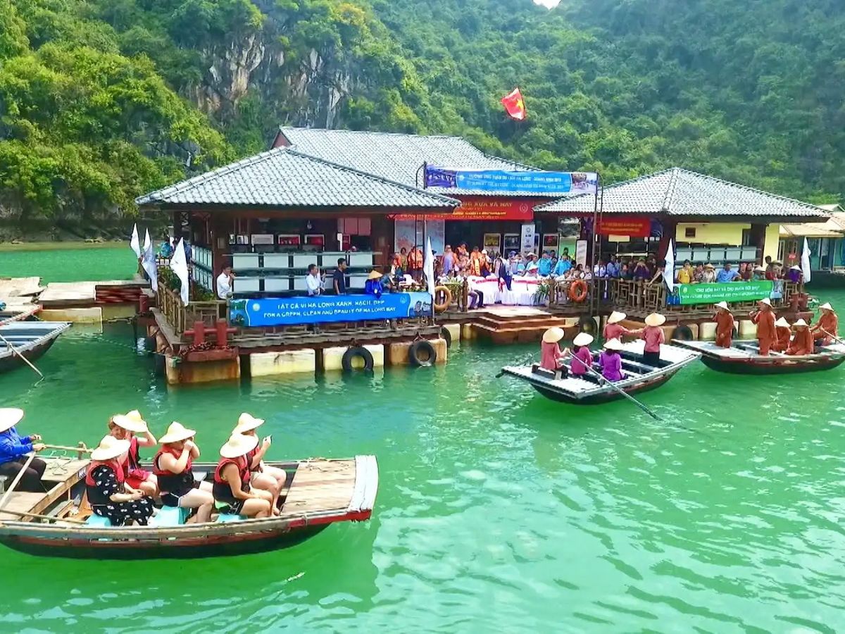 Du khách cần tuân thủ các nguyên tắc an toàn khi du lịch, khám phá Vịnh Lan Hạ