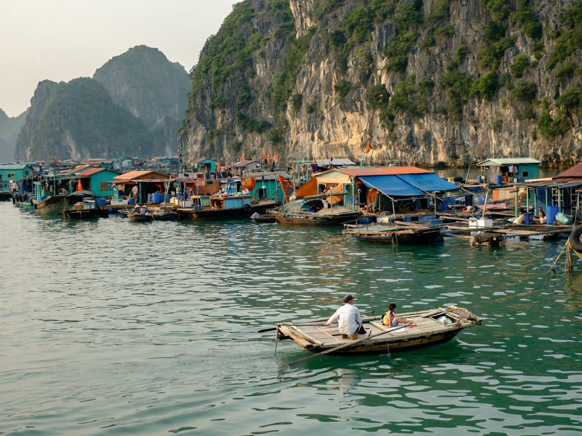 Khám phá làng chài Cái Bèo cổ kính hơn 7000 năm tuổi