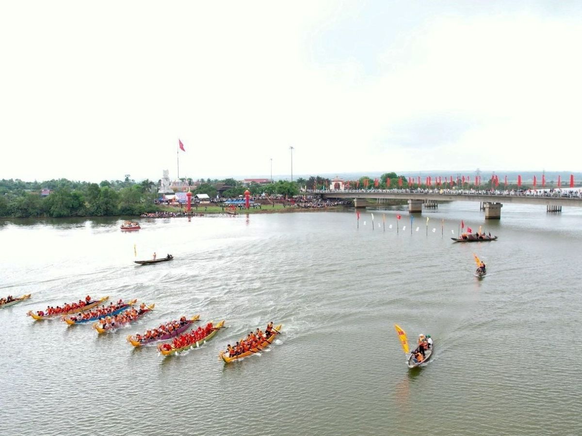 Lễ hội đua thuyền Hải Phòng có nguồn gốc từ truyền thống đi biển của người dân địa phương
