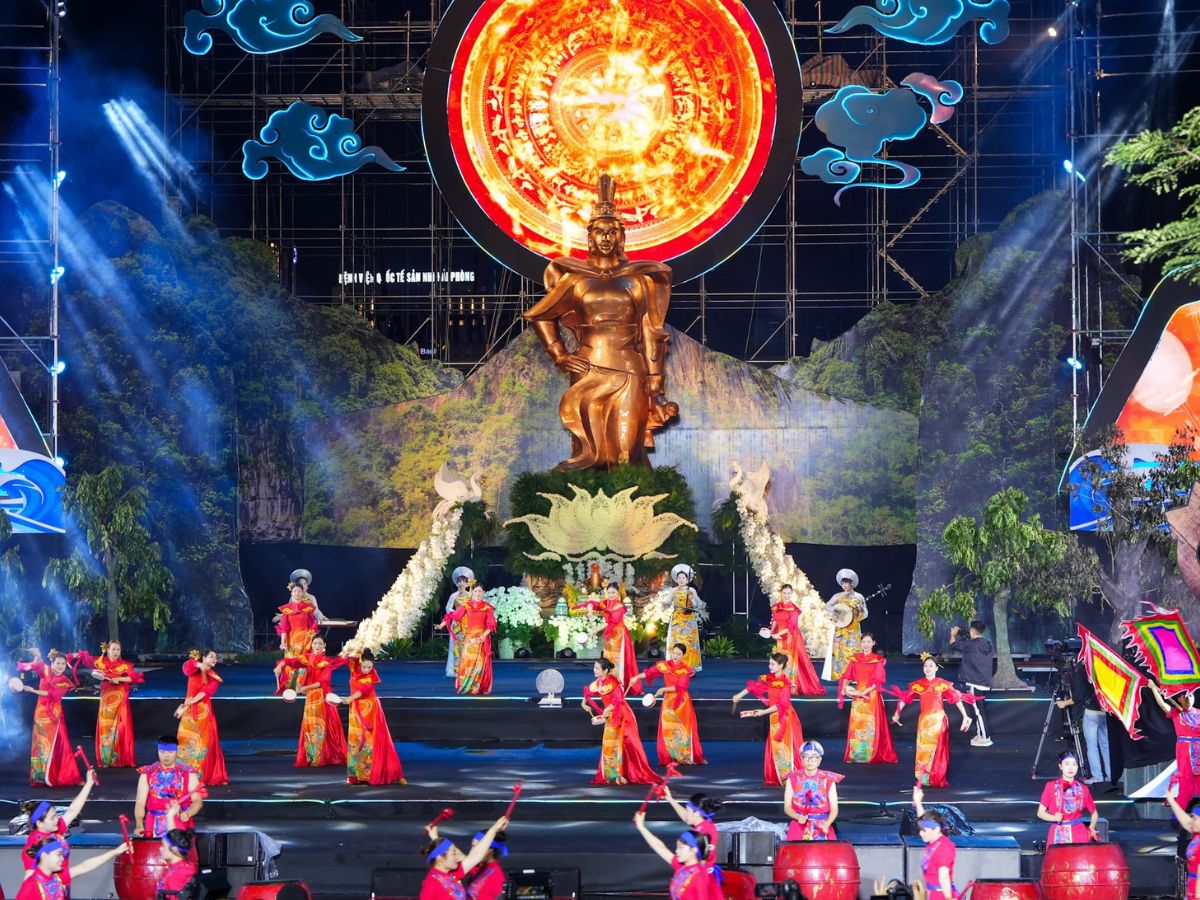 Lễ hội bà Lê Chân gắn liền với đời sống văn hóa người dân địa phương