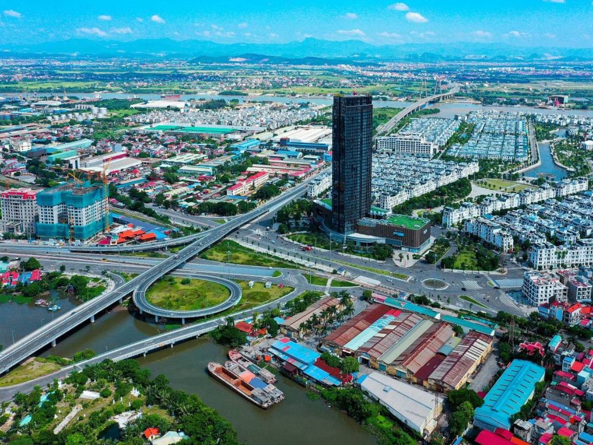 Du khách nên chọn phương tiện phù hợp với sức khỏe và lịch trình để đến Hải Phòng