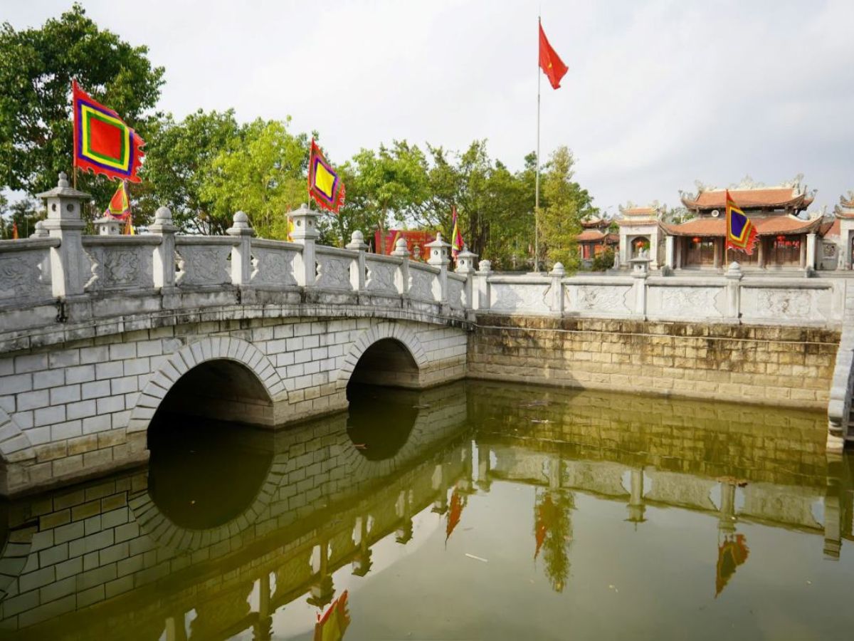 Du khách có thể đến tham quan khu di tích Vương Triều Mạc bất cứ thời điểm nào trong năm