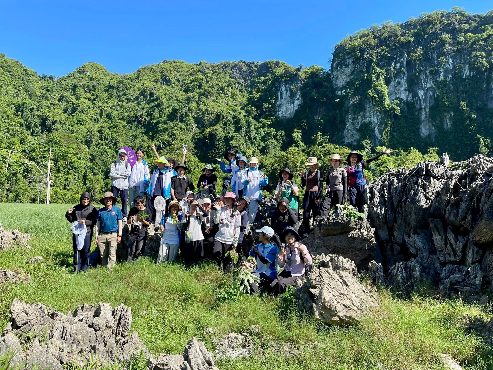 Hành trình trekking Vườn Quốc gia Cát Bà mang đến những trải nghiệm hòa mình cùng thiên nhiên hoang sơ