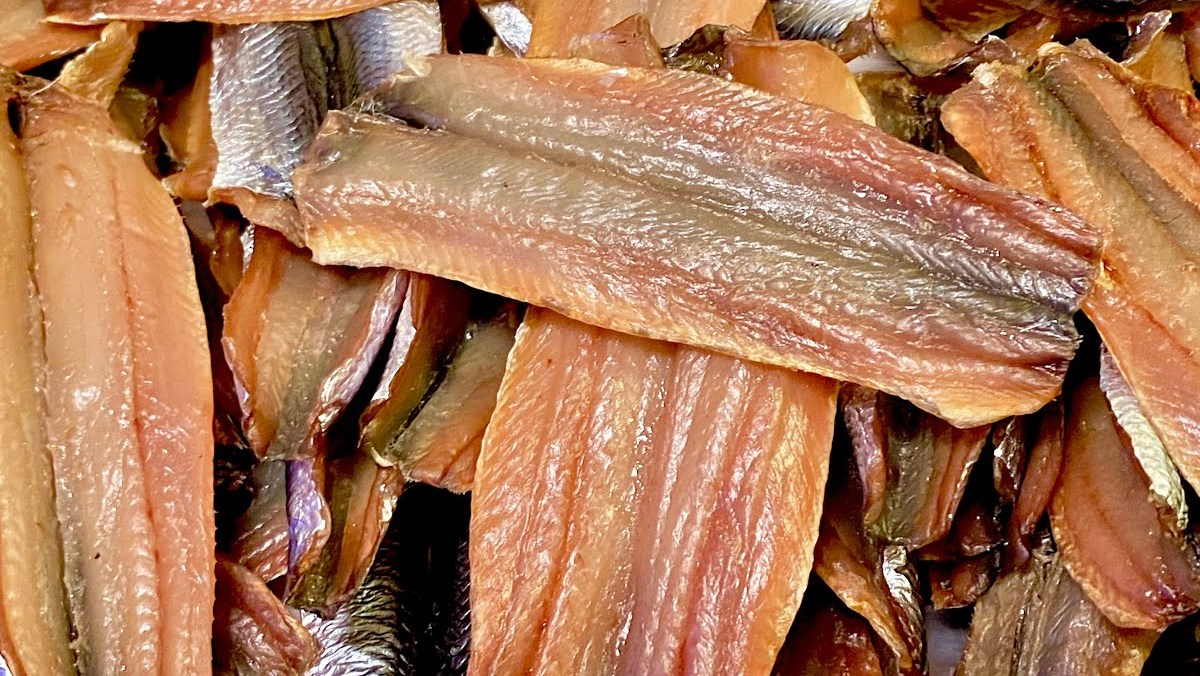 Identify high-quality dried seafood by its naturally bright color and smooth, chewy texture