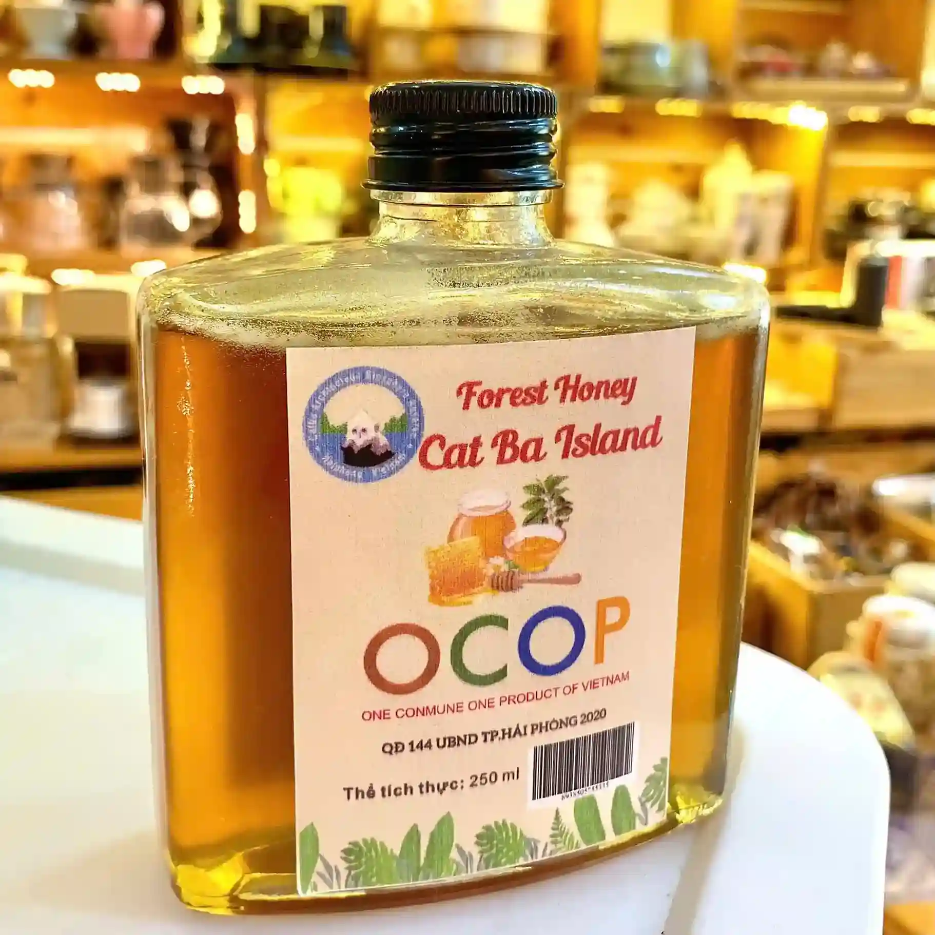 A bottle of smooth and rich Cat Ba forest honey contains valuable nutrients from nature