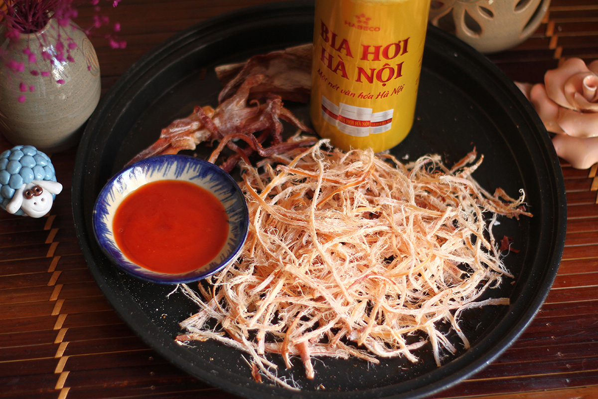 The price of dried squid varies depending on its size and fishing method