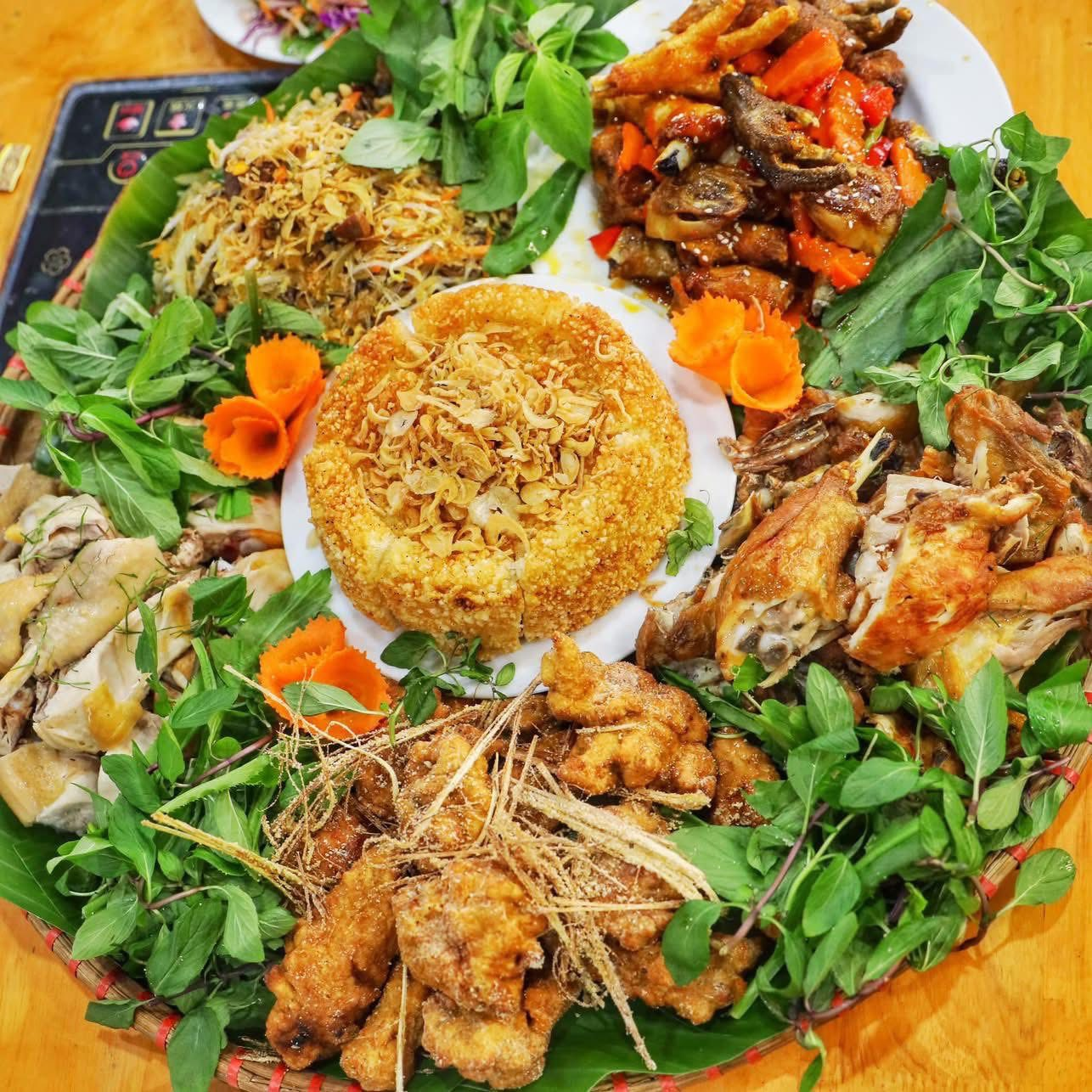 Mẹt đồ ăn đầy đặn và ngon miệng tại nhà hàng Đại Lộc