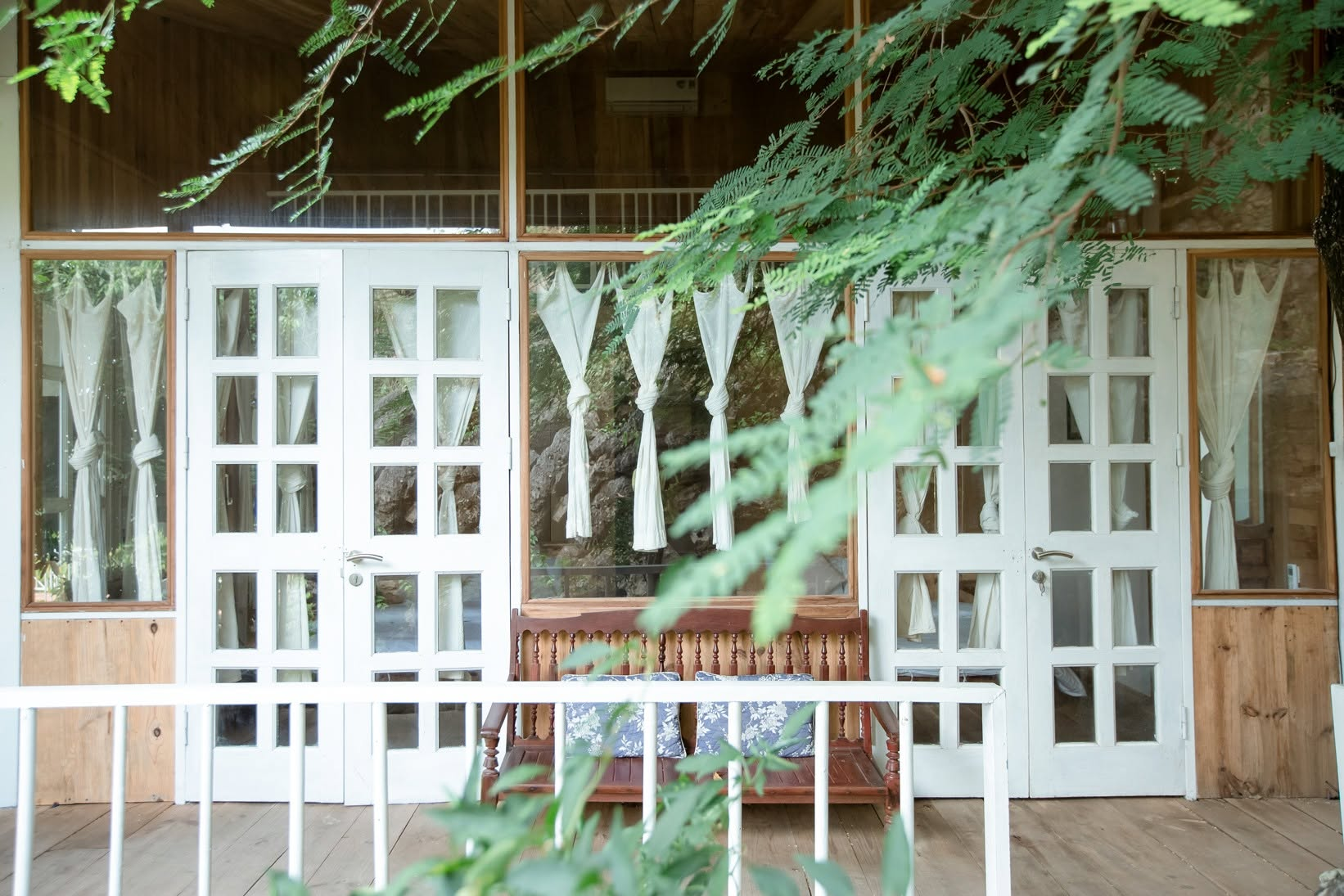 Những homestay giữa thiên nhiên mang đến không gian nghỉ dưỡng yên bình và nhiều góc check in ấn tượng