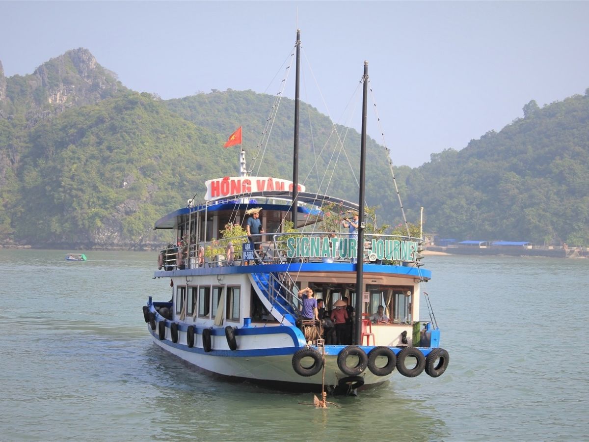 Lịch sử làng Việt Hải gắn liền với quá trình khai phá vùng đất biệt lập giữa núi rừng Cát Bà