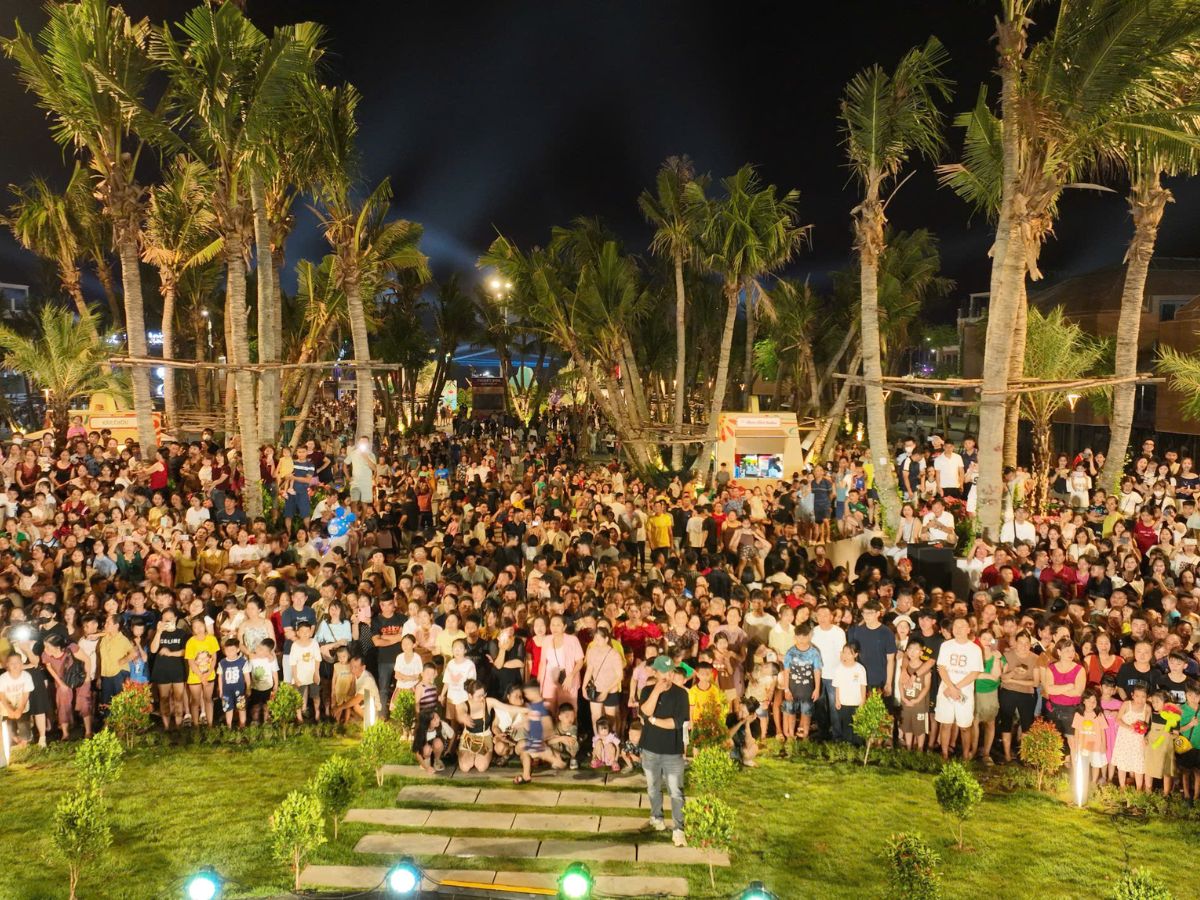 Tận hưởng không gian ven biển vào buổi tối khi đến VUI-Fest Cát Bà