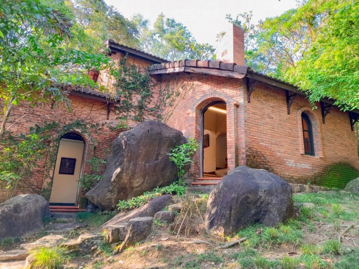 URL kinh-nghiem-tham-quan-bao-tang-dong-dinh-tu-a-z