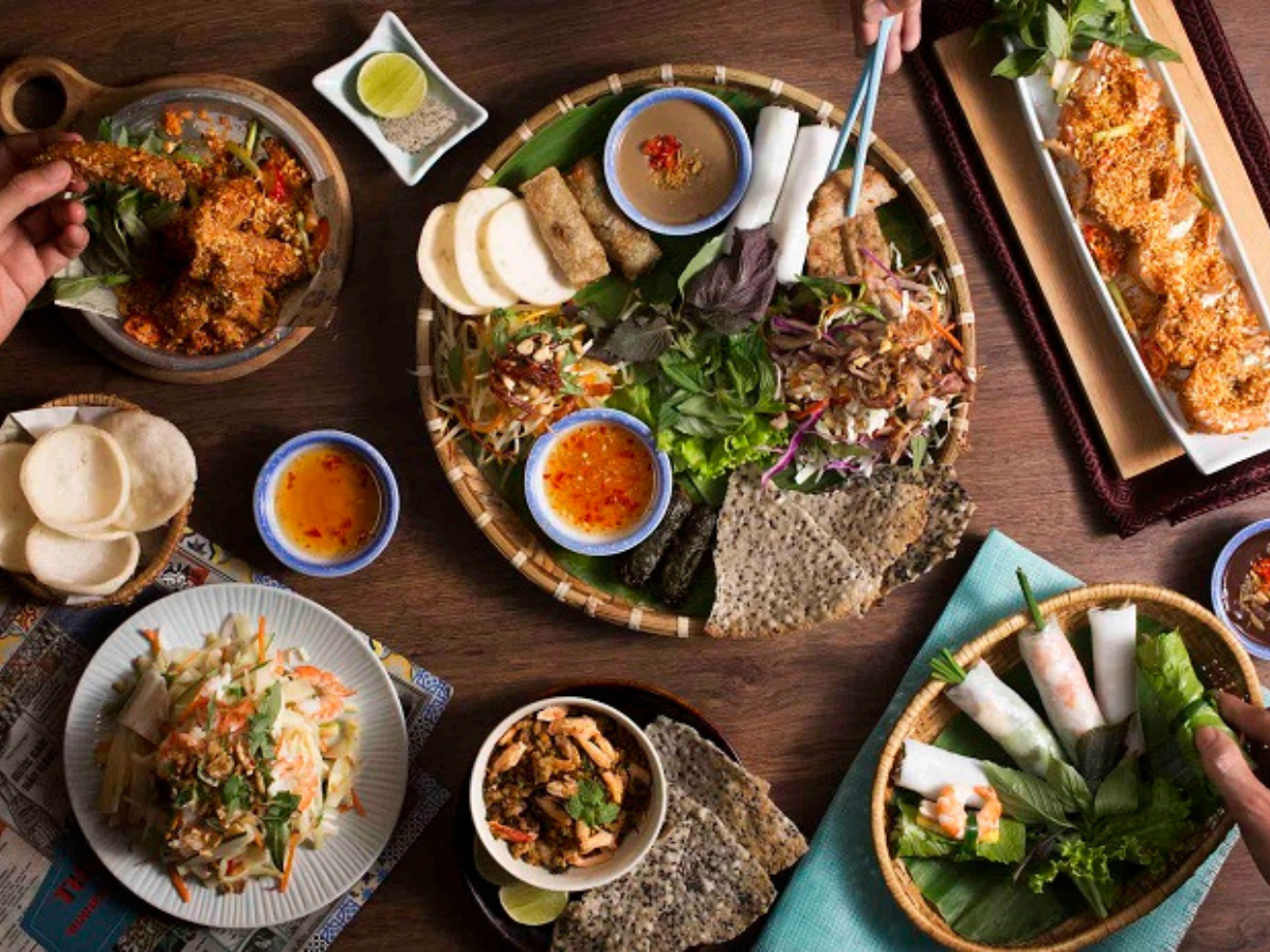 Ẩm thực Đà Nẵng 2025 khẳng định vị thế mới với sự kết hợp giữa các đặc sản truyền thống