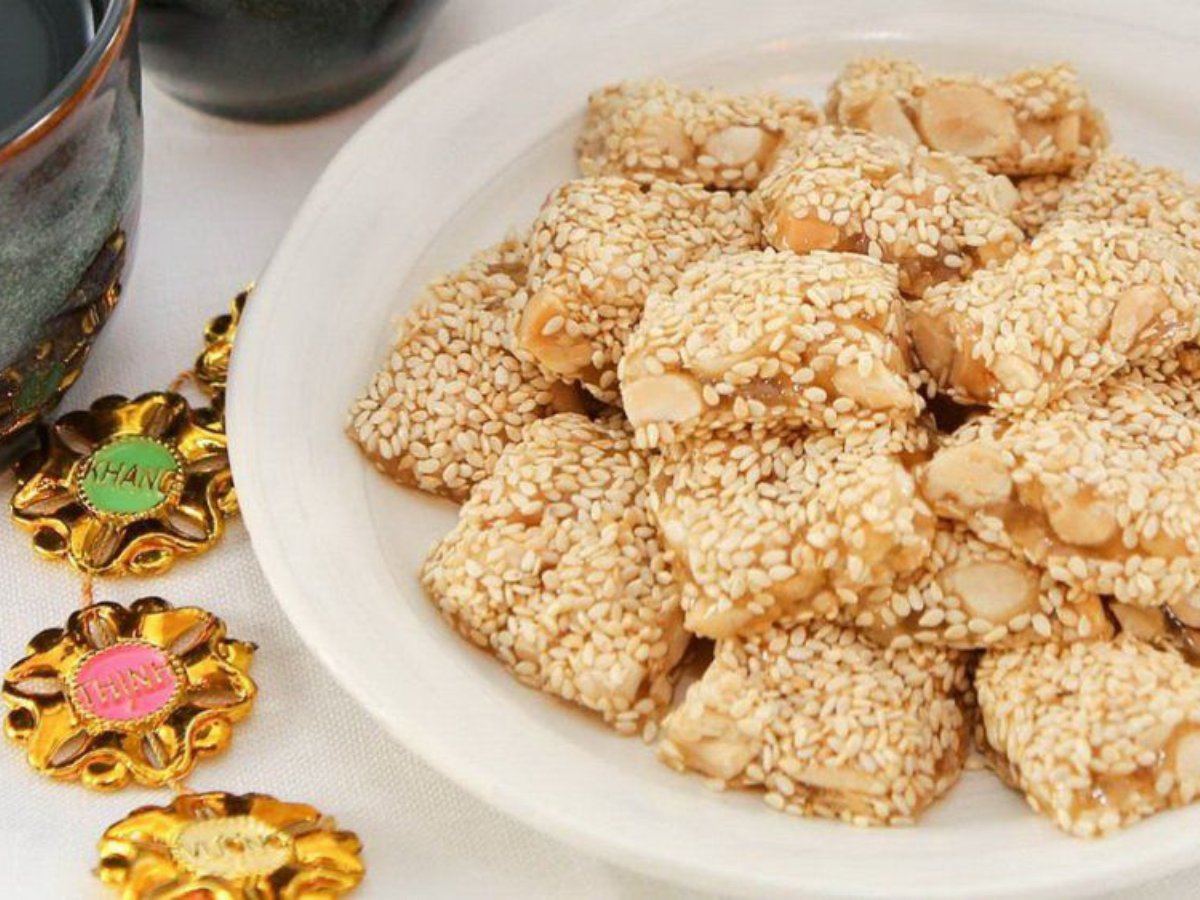 Mang đậm tinh hoa làng nghề truyền thống, bánh khô mè Bà Liễu Mẹ đã trở thành biểu tượng quà tặng