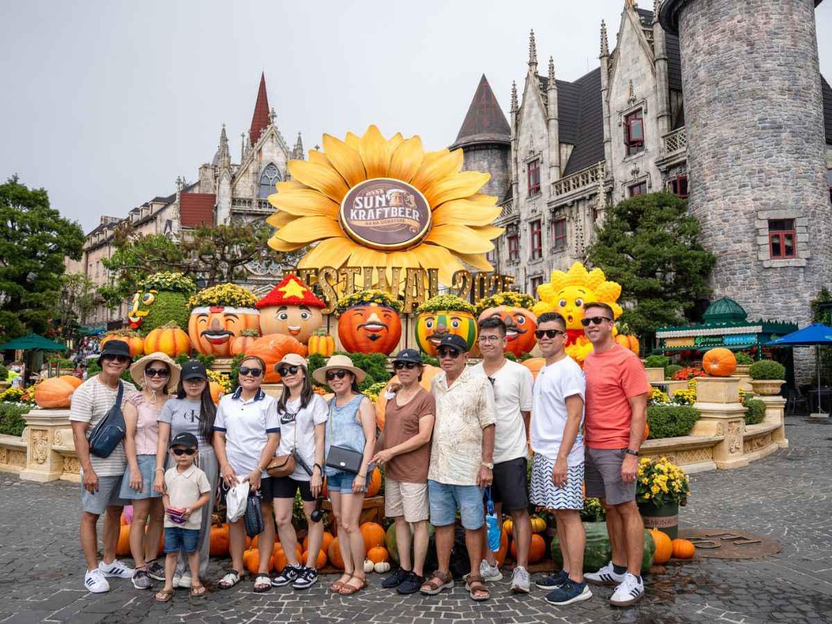 Du khách có thể kết hợp ăn uống và tham quan trải nghiệm tại Sun World Ba Na Hills