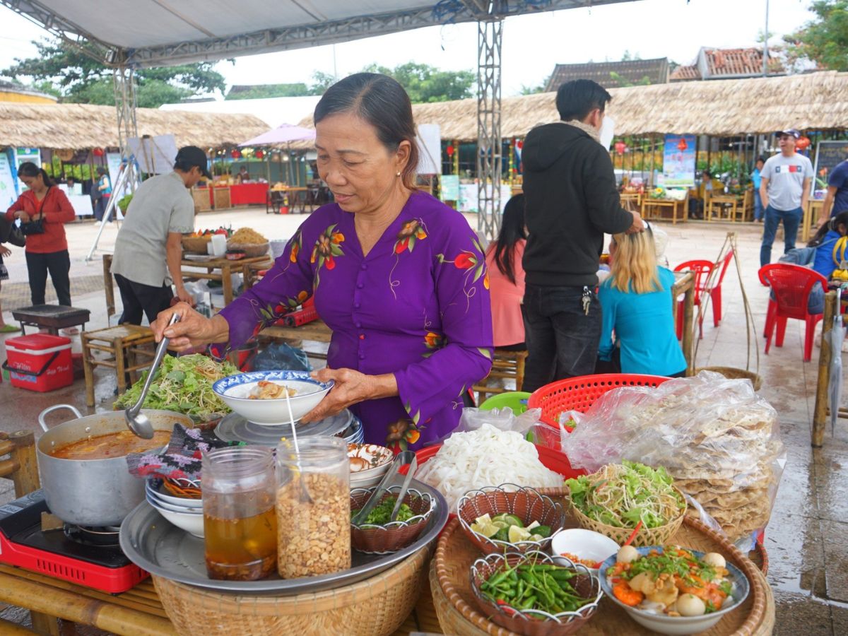Mì Quảng Đà Nẵng thường xuyên xuất hiện trong các dịp lễ hội văn hóa ẩm thực