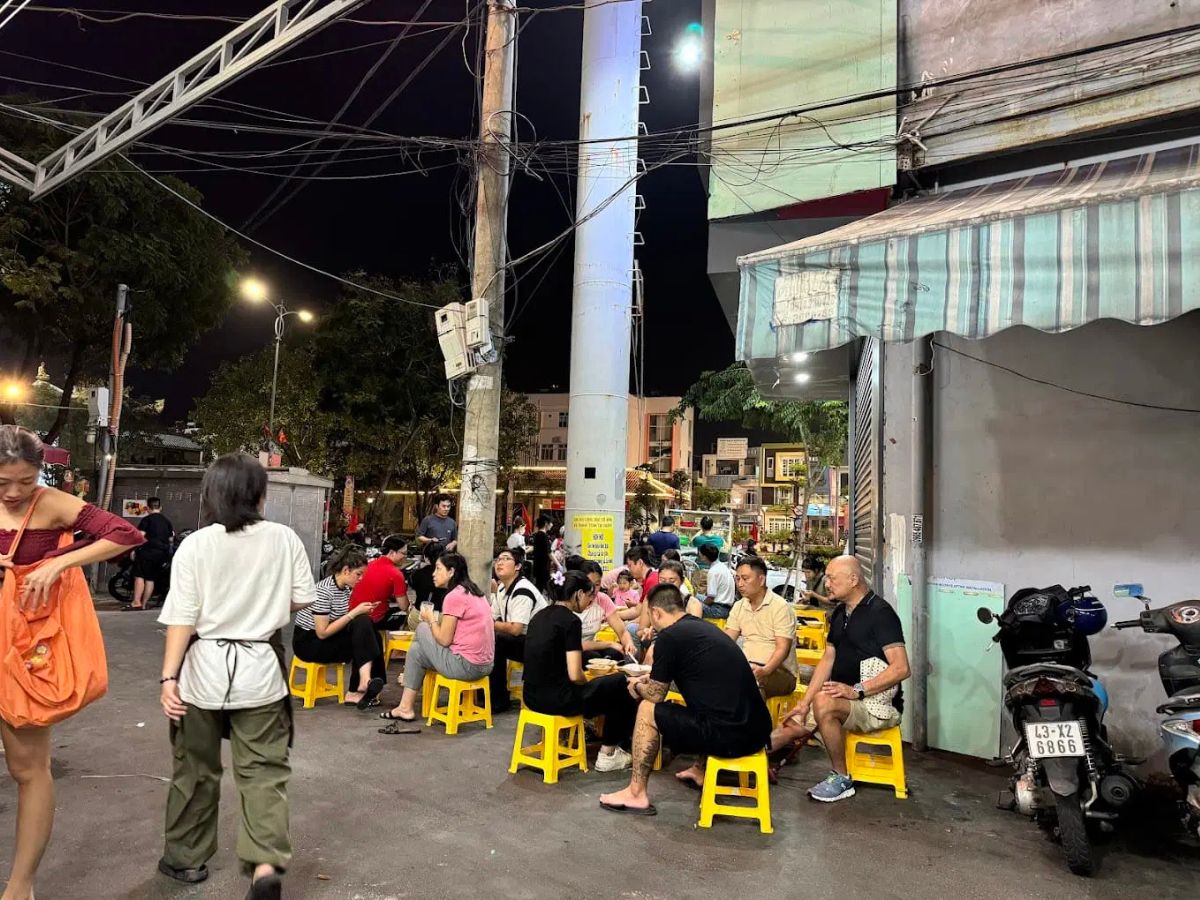 Chè sầu riêng Đà Nẵng được nhiều du khách thưởng thức