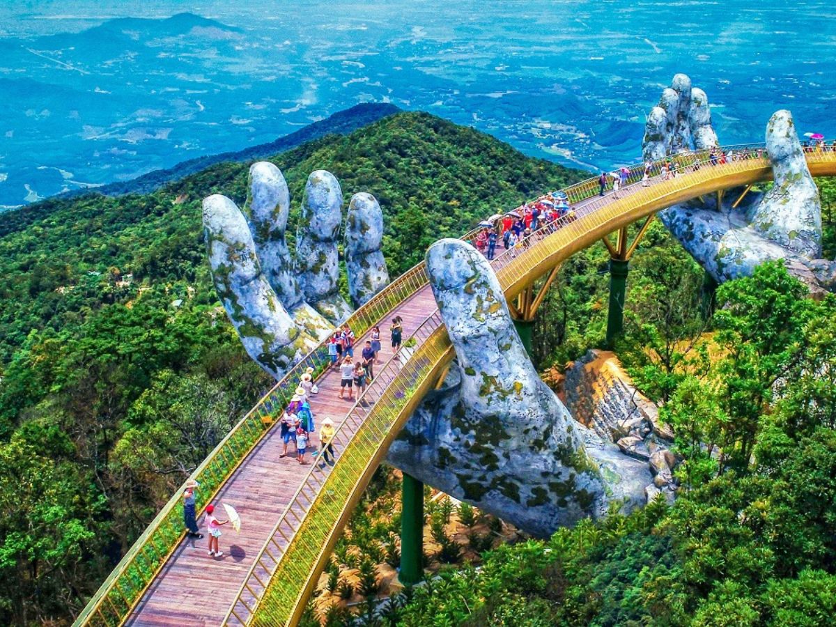 Check-in Cầu Vàng tại Sun World Ba Na Hills