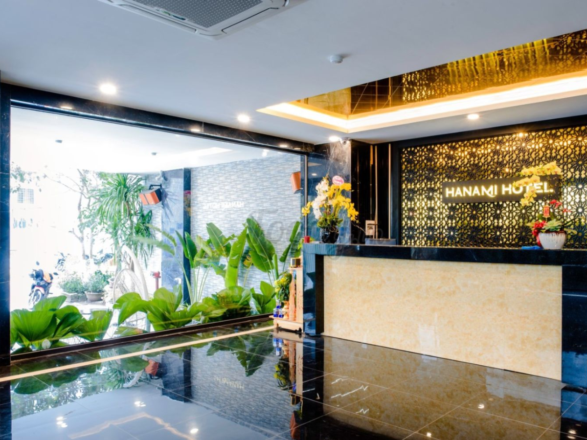 Sảnh chờ sang trọng tại Hanami Hotel