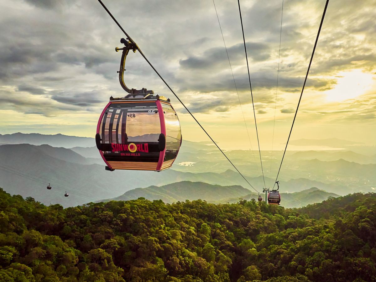 Cáp treo là trải nghiệm ấn tượng khi du lịch Sun World Ba Na Hills tại Đà Nẵng