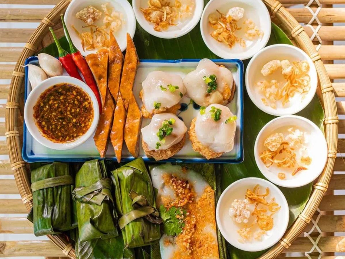 Quán bánh lọc Bà Vân là điểm dừng chân quen thuộc của nhiều tín đồ ẩm thực tại Đà Nẵng