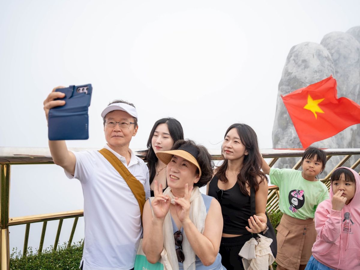 Du khách có thể chủ động sắp xếp lịch trình vui chơi thông qua bản đồ du lịch Đà Nẵng