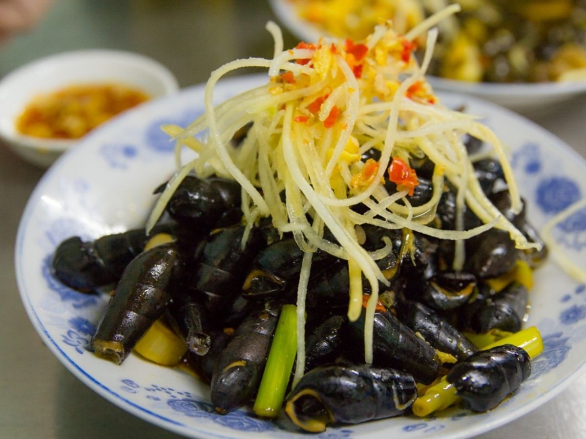 Điểm hấp dẫn của quán ăn khuya ở Đà Nẵng nằm ở sự cân đối giữa không gian thân thiện, mức giá vừa phải cùng hương vị đặc trưng