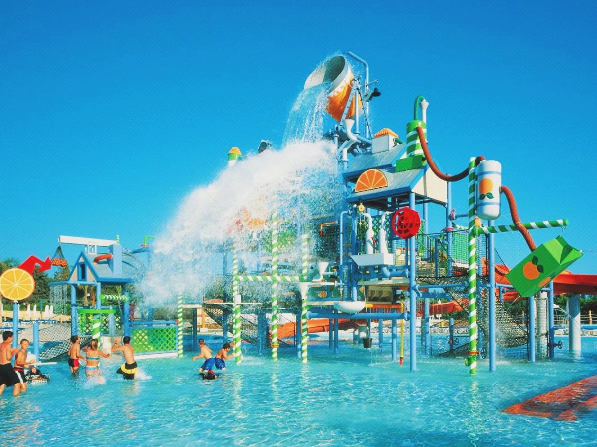 Công viên Suối Khoáng Nóng Núi Thần Tài thích hợp để gia đình vui chơi cùng nhau