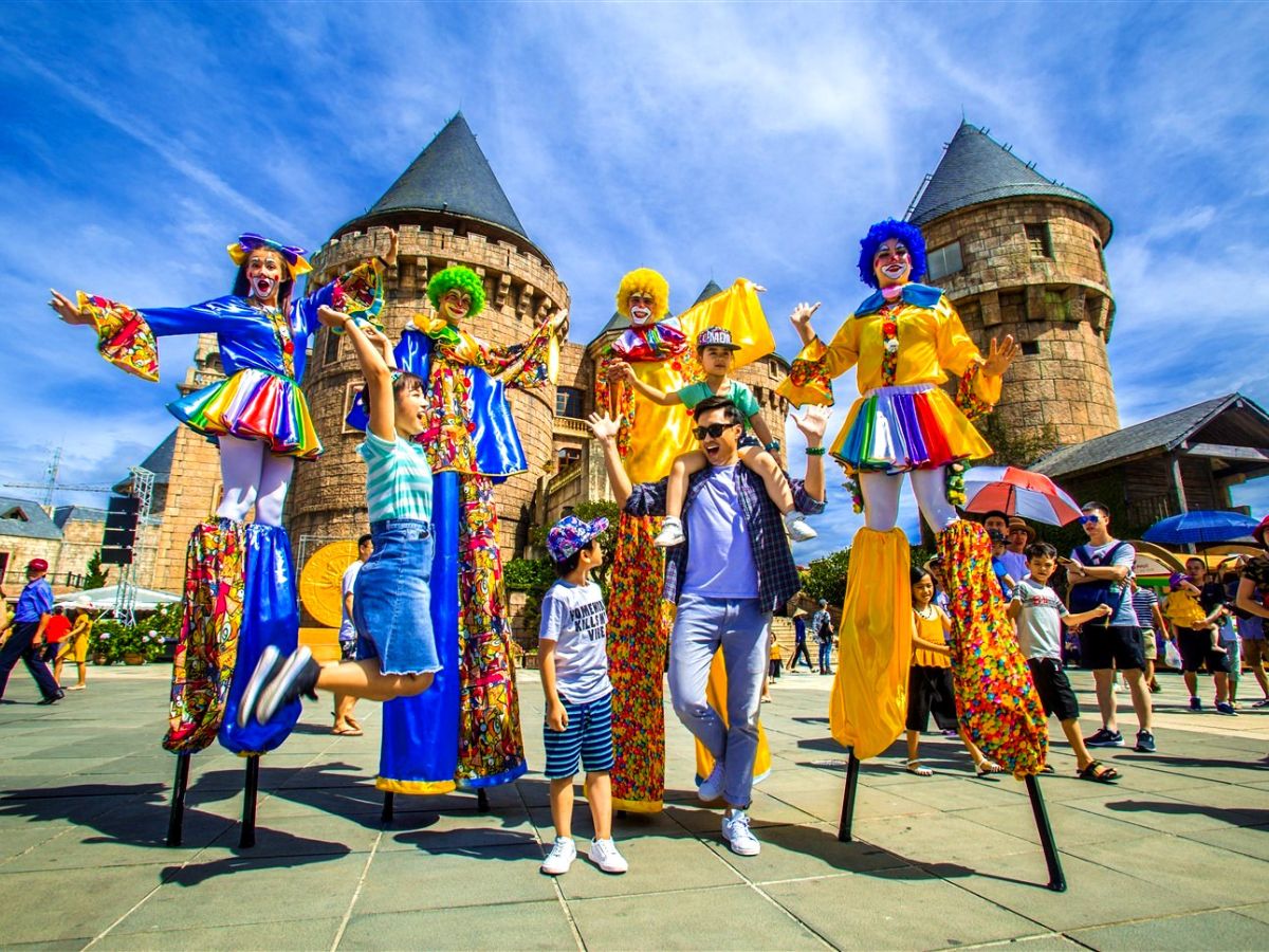 Sun World Ba Na Hills thường xuyên có những chương trình ưu đãi về giá vé cho các du khách.