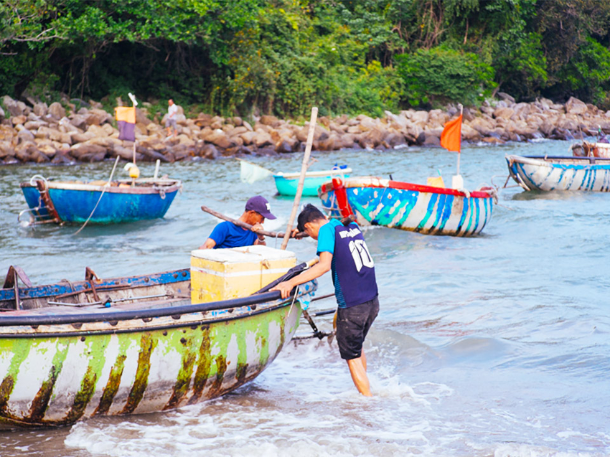 Tham quan làng chài Nam Ô