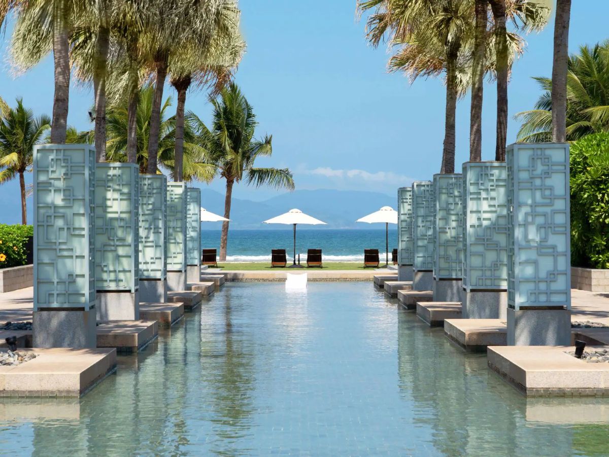 Thiết kế đẳng cấp, hòa mình với thiên nhiên và view trực diện ra biển