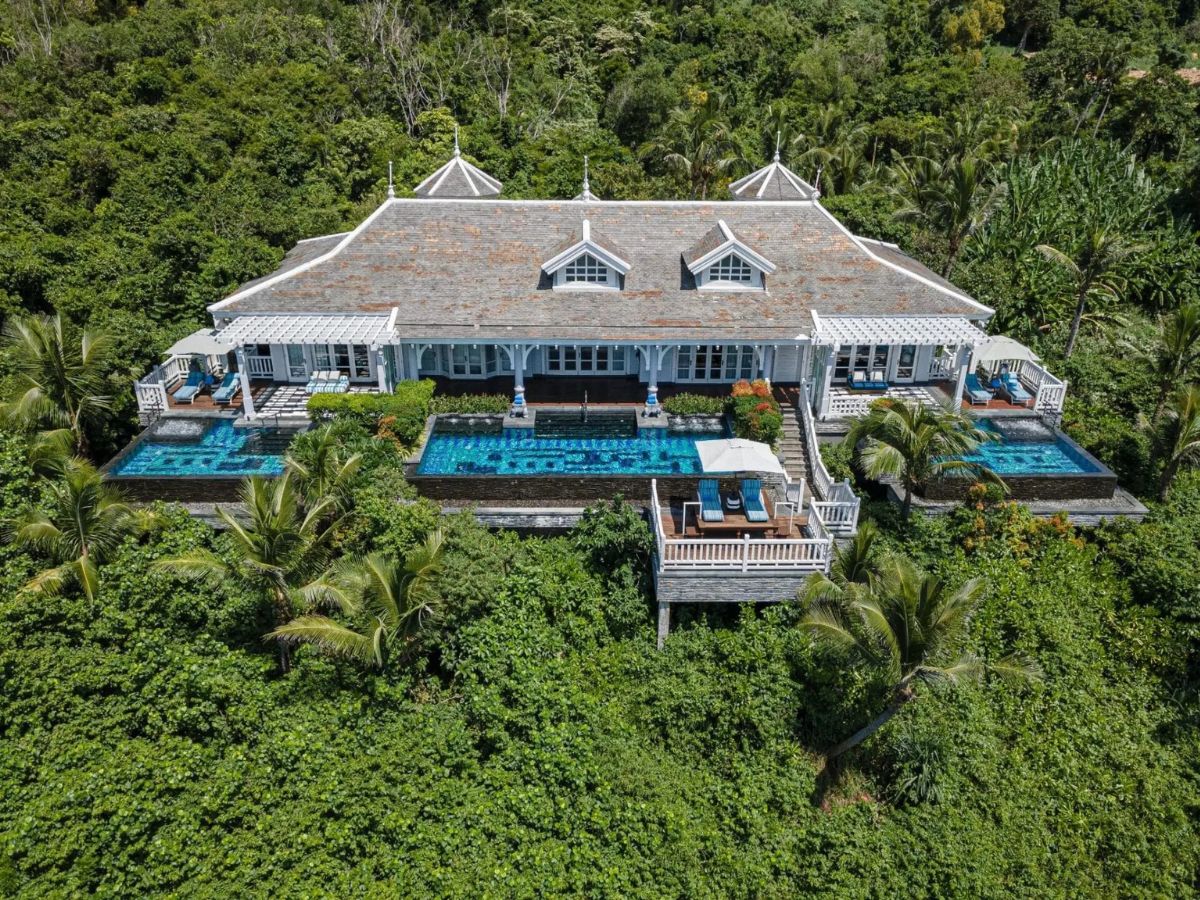 Nên đặt phòng trước tại InterContinental Danang Sun Peninsula Resort