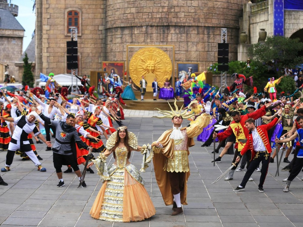 Những màn trình diễn nghệ thuật mang sắc màu châu Âu.