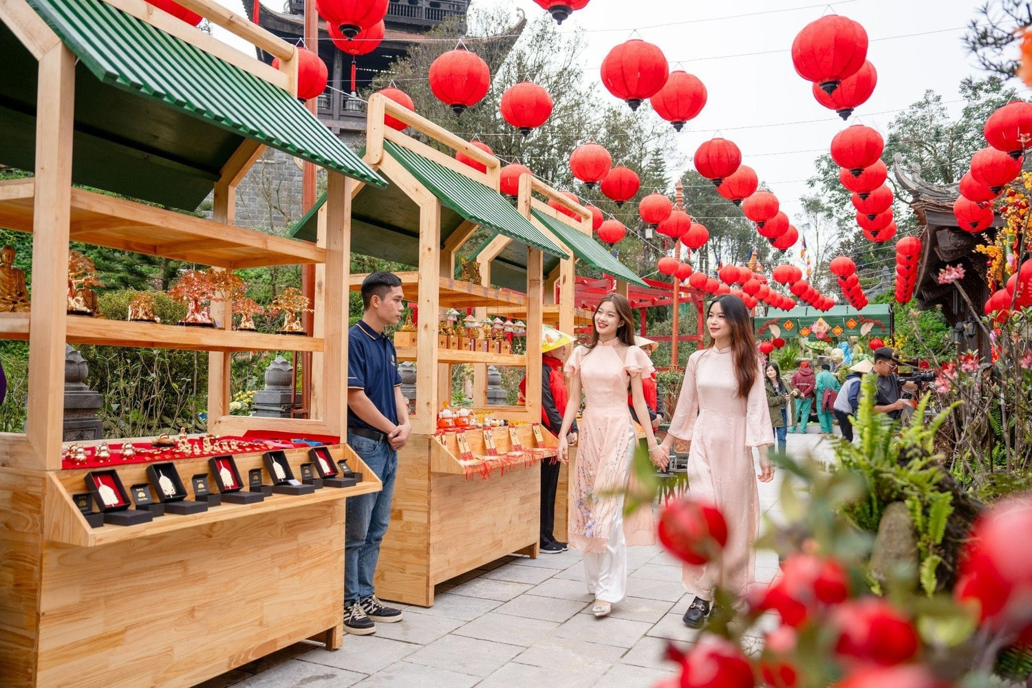 Không khí lễ hội náo nhiệt tại Sun World Ba Na Hills dịp Tết.