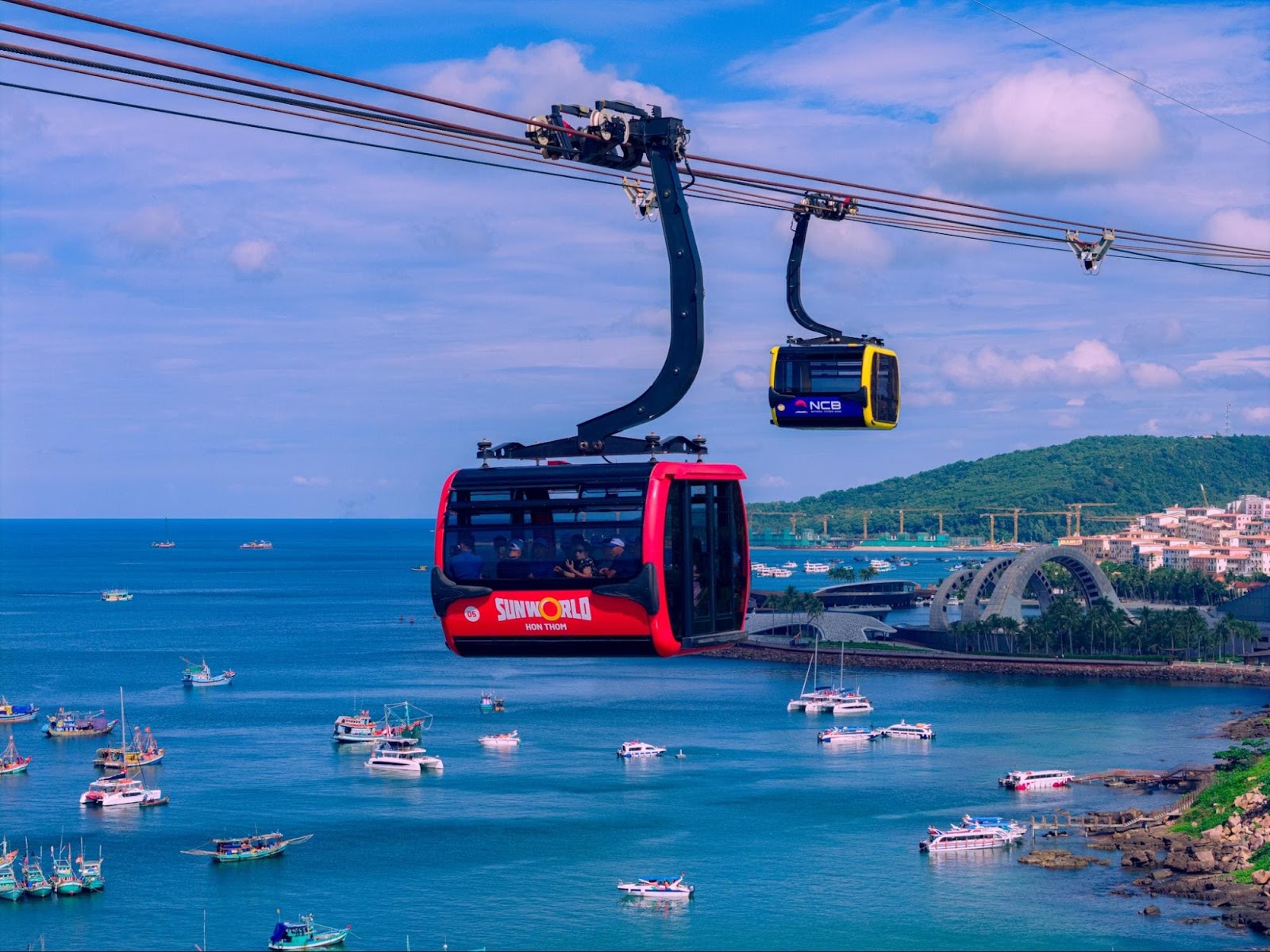 Cáp treo Hòn Thơm mang đến trải nghiệm ngoạn mục