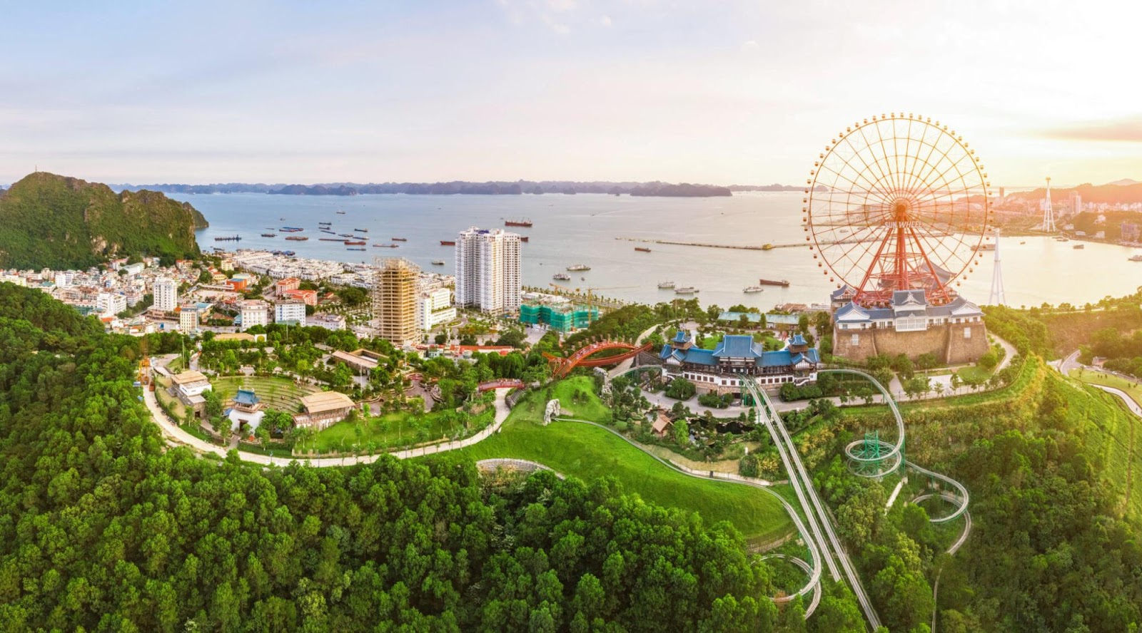 Vẻ đẹp của Sun World Ha Long nổi bật giữa vịnh di sản Hạ Long